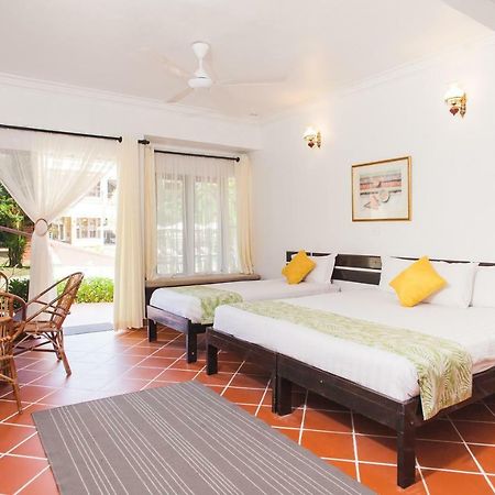 Anjungan Beach Resort Kampung Teluk Nipah Εξωτερικό φωτογραφία