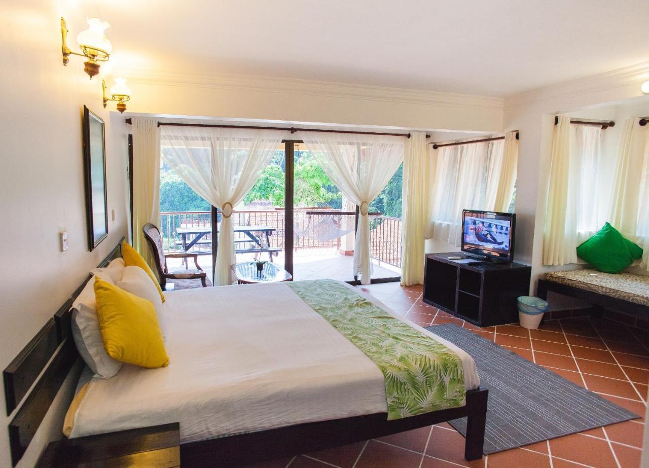 Anjungan Beach Resort Kampung Teluk Nipah Εξωτερικό φωτογραφία
