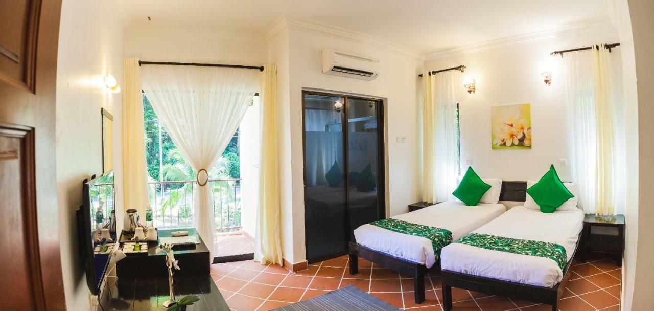 Anjungan Beach Resort Kampung Teluk Nipah Εξωτερικό φωτογραφία